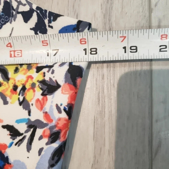 Melanie Lyne Sleeveless Floral Zippered Fitted Dress,Multi-colored Size 10. - Picture 5 of 7